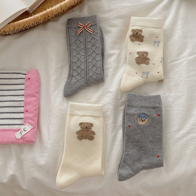 Autumn and Winter Korean Style Dongdaemun Cute Plush Bear Soft Mid-Tube Women's Socks Japanese Style Warm Rabbit Fur Socks for Women Autumn and Winter Korean Style Dongdaemun Cute Plush Bear Soft Mid-Tube Women's Socks Japanese Style Warm Rabbit Fur Socks for Women