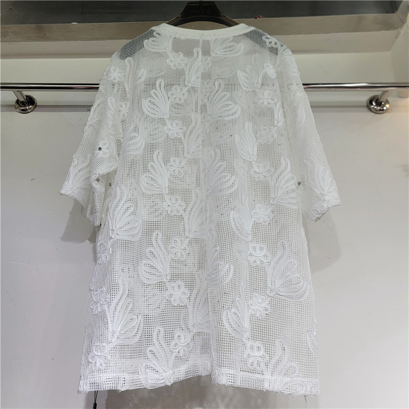 2026 verano nuevo estilo francés tierno viento encaje flor con diamantes de manga corta temperamento camiseta grande mujer