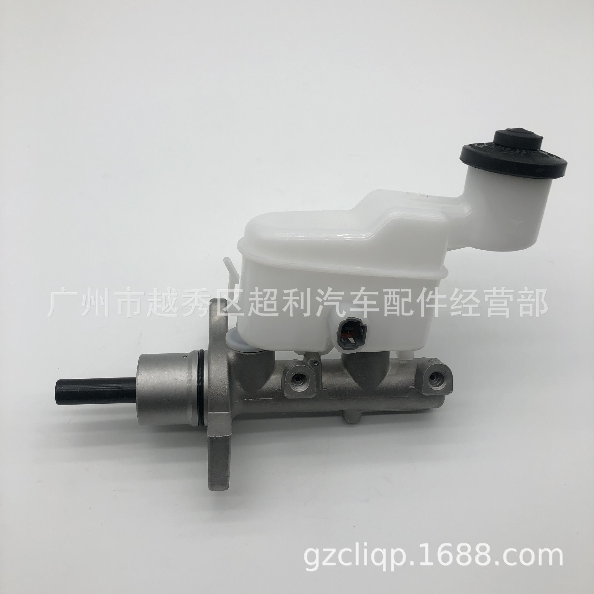 Applicable 47201-09210 47201-09240 VIGO KUN15 Hirax brake master cylinder