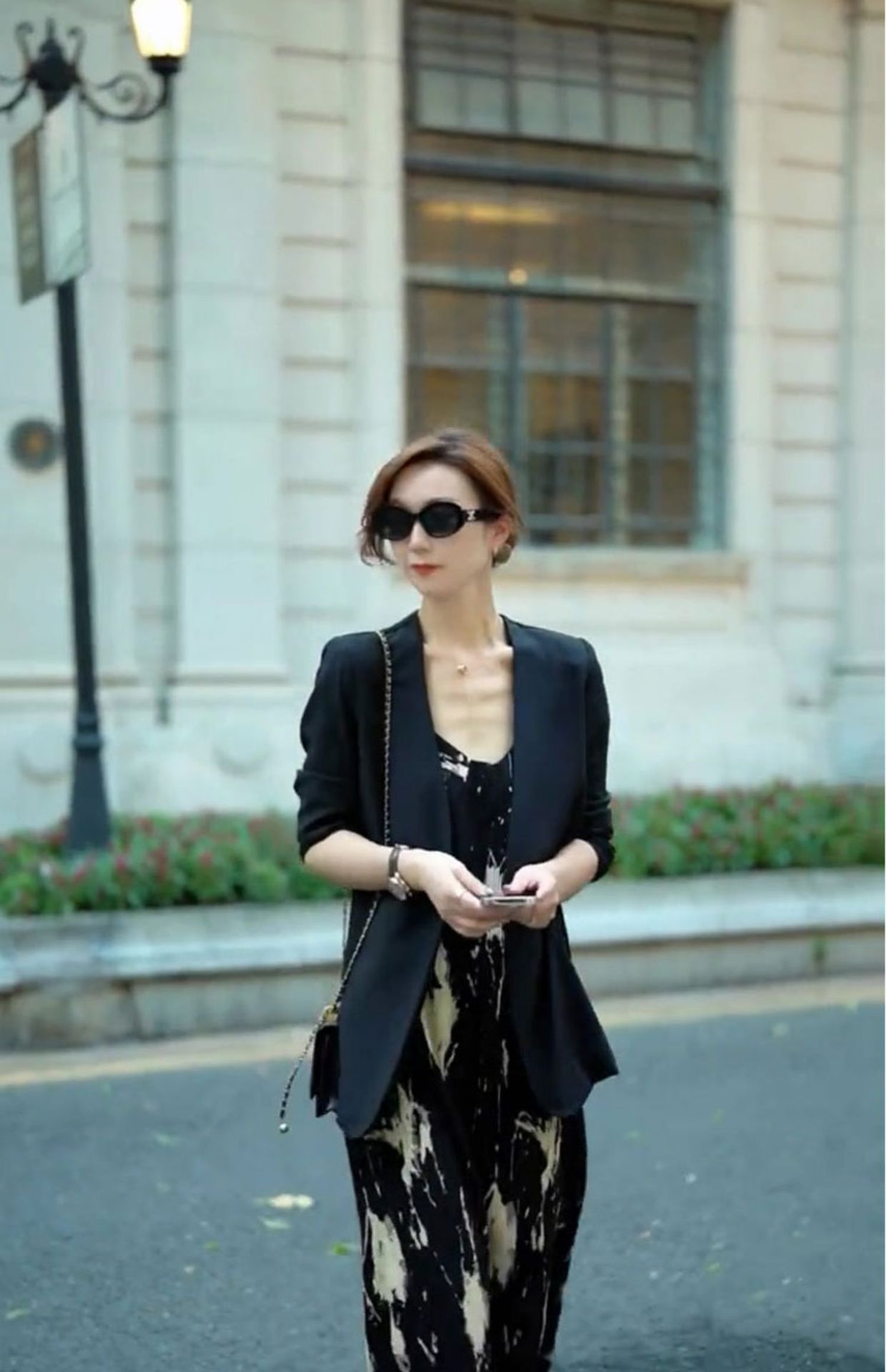 Đầm maxi hai dây dáng dài phong cách Pháp Hepburn che bụng thon gọn mùa hè — Màu đen chi tiết 5