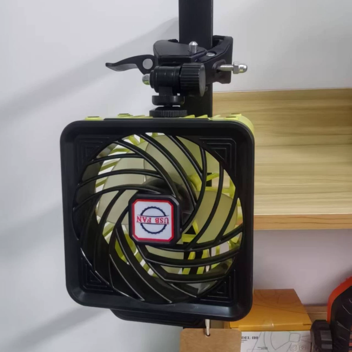 Новый портативный USB-вентилятор с клепсой (клипс) на ven?