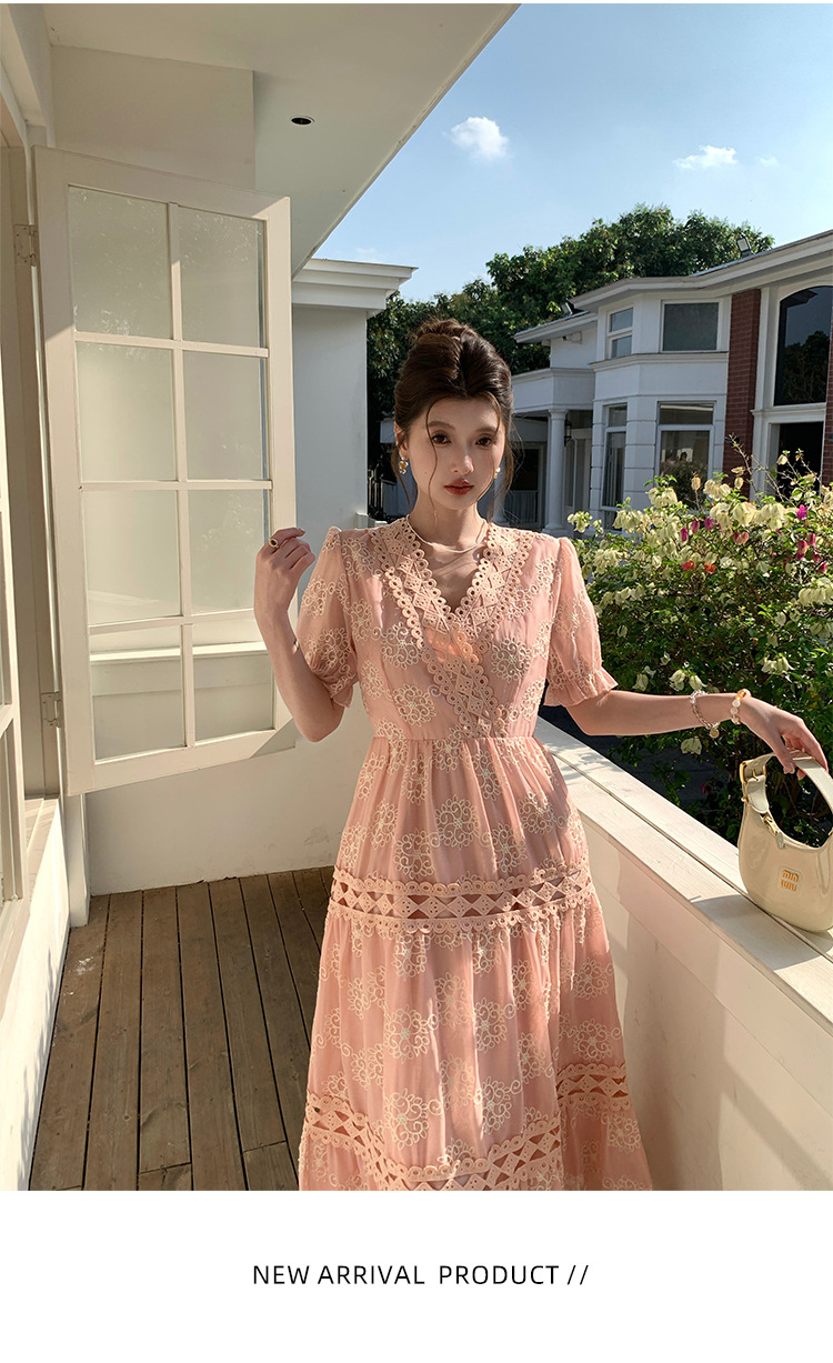 Đầm maxi nữ tay bồng ren hoa V cut-out phong cách Pháp cung đình — xanh lam, màu hồng, màu mơ chi tiết 40