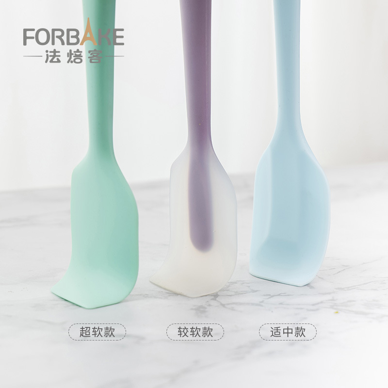 French Bread Baking Tools One-Size Silicone Spatula Cake Cream Whisking Knife High-Temperature Resistant Spatula