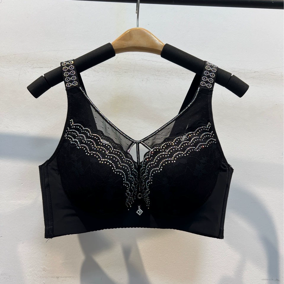Breathable underwear, supporting sexy wireless bra, plus size