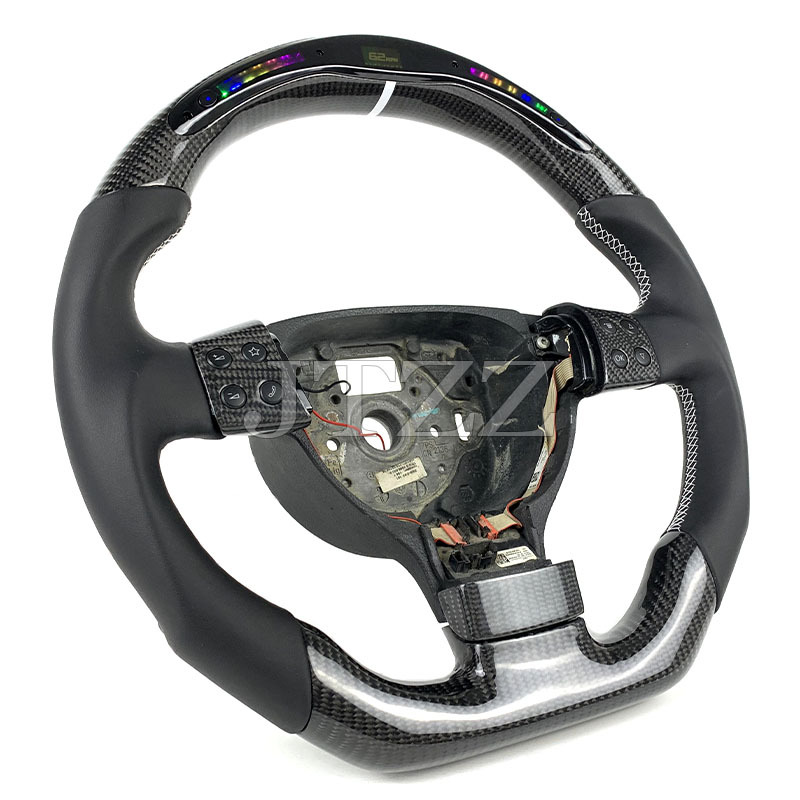 Suitable for Volkswagen Golf GTI MK5 LED carbon fiber steering wheel upgrade modification 2003-2008