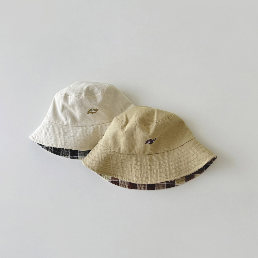 Children's demi-season hat
