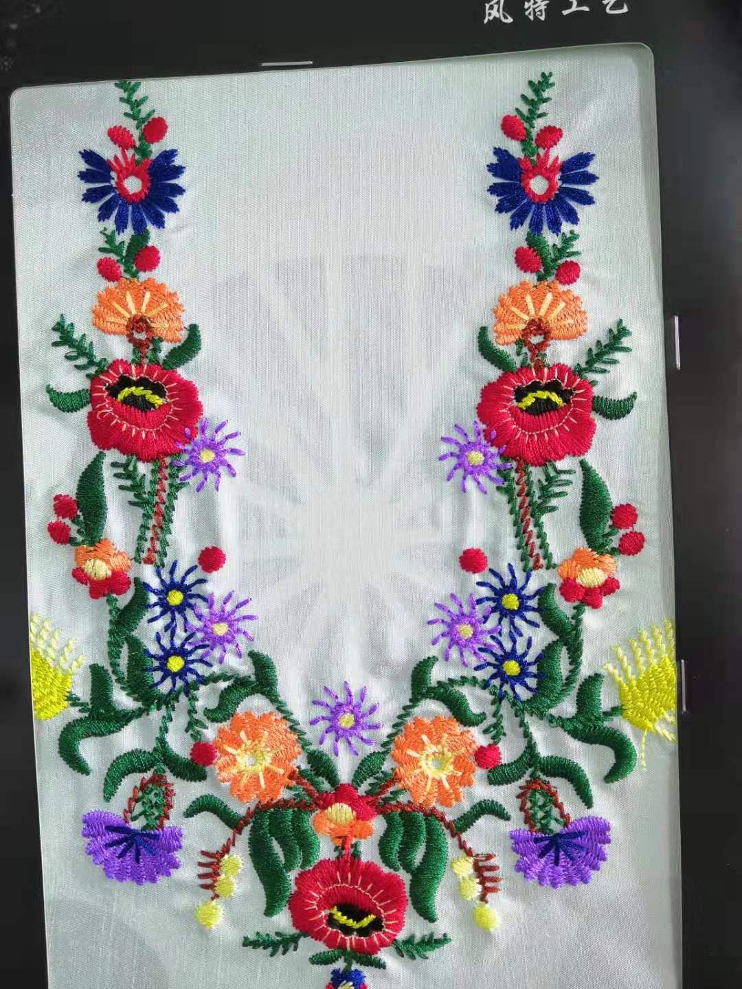 刺绣加工 上海专业电脑绣花电脑刺绣 裁片坯布刺绣