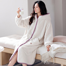 法兰绒睡袍女士冬季保暖法兰绒长袖连帽家居服简约休闲大码睡袍