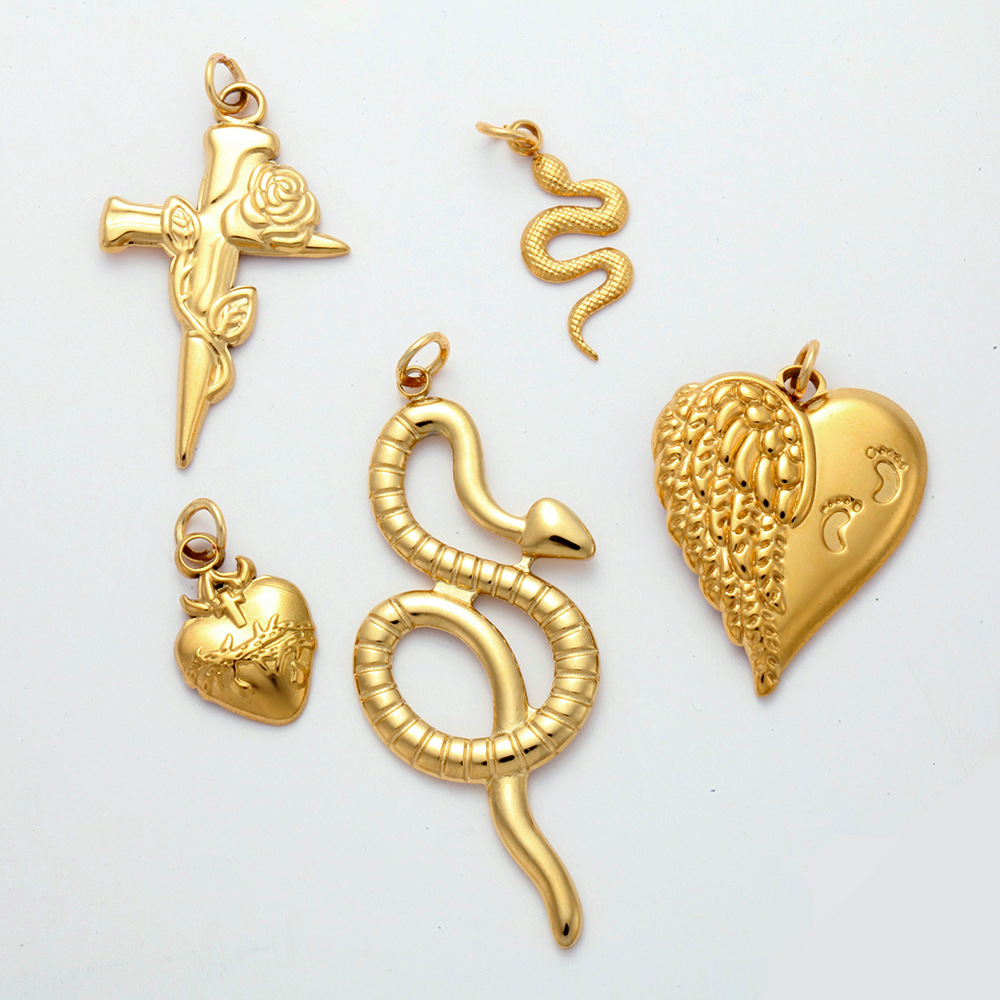 Real Gold Plated Plating Material 1 Piece 304 Stainless Steel PVD Coated Real Gold Plated Sunflower Compass Shark Polished Pendant DIY Jewelry Accessories