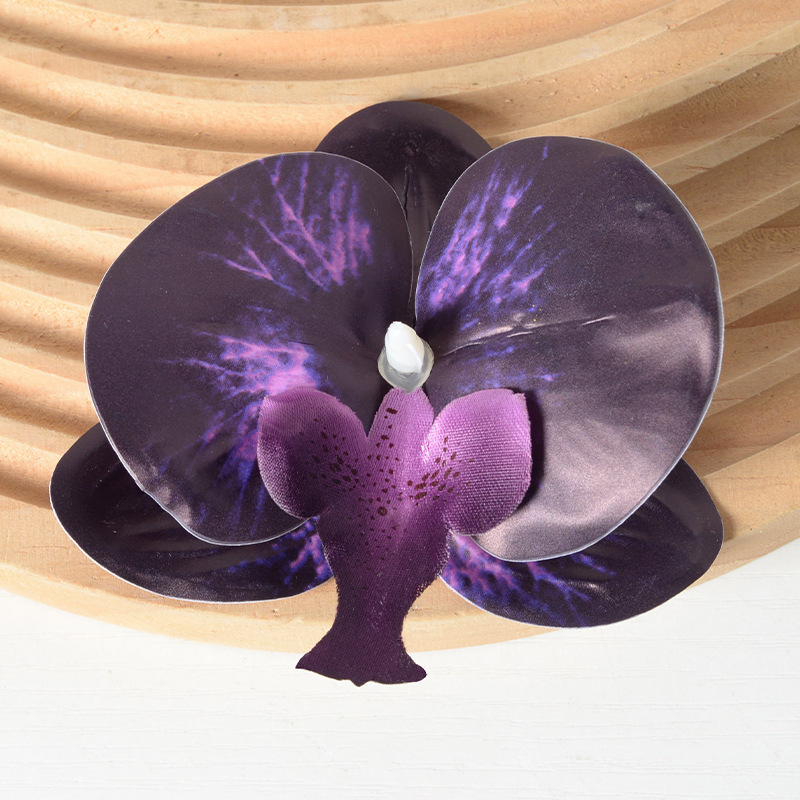 胡蝶蘭の花の頭は花びらの部品をシミュレーションします。|undefined