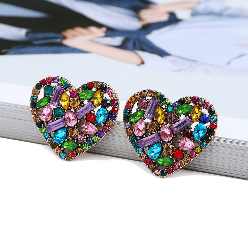 1 Pair Simple Style Heart Shape Glass Plating Women's Ear Studs display picture 4