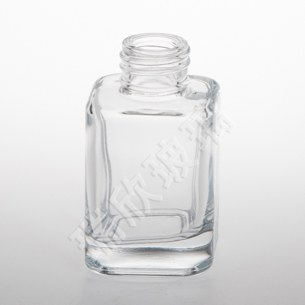工厂批发 100ml四方切角透明玻璃瓶 香薰瓶扩香用