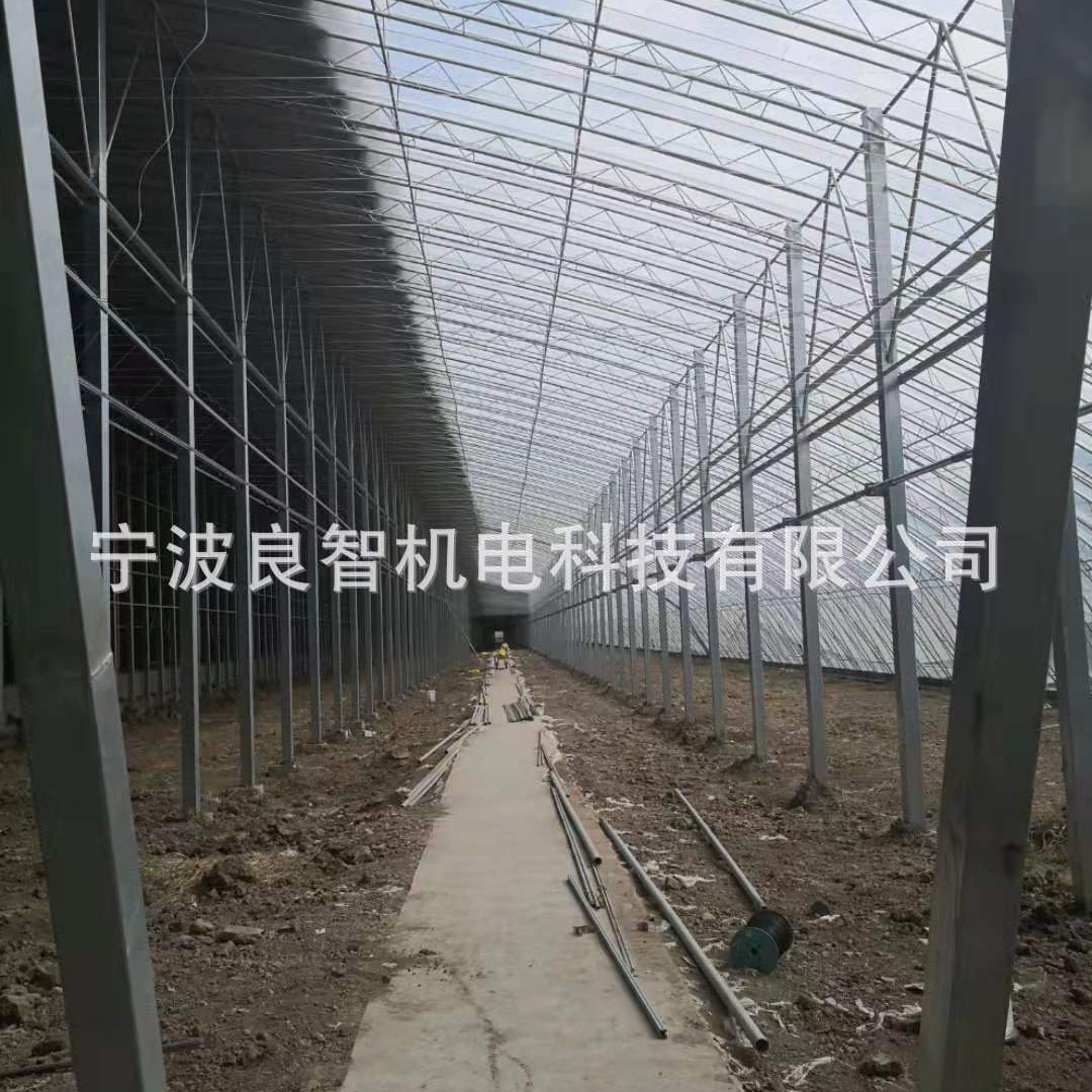 牛羊喝水猪饮食冬天保暖水槽恒温保质过冬产量增值经久耐用智能锁