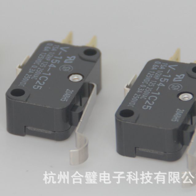 V-154-1C25微动开关小型自复位摆杆带柄 行程复位限位微动开关
