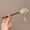 3#green leaf flower
