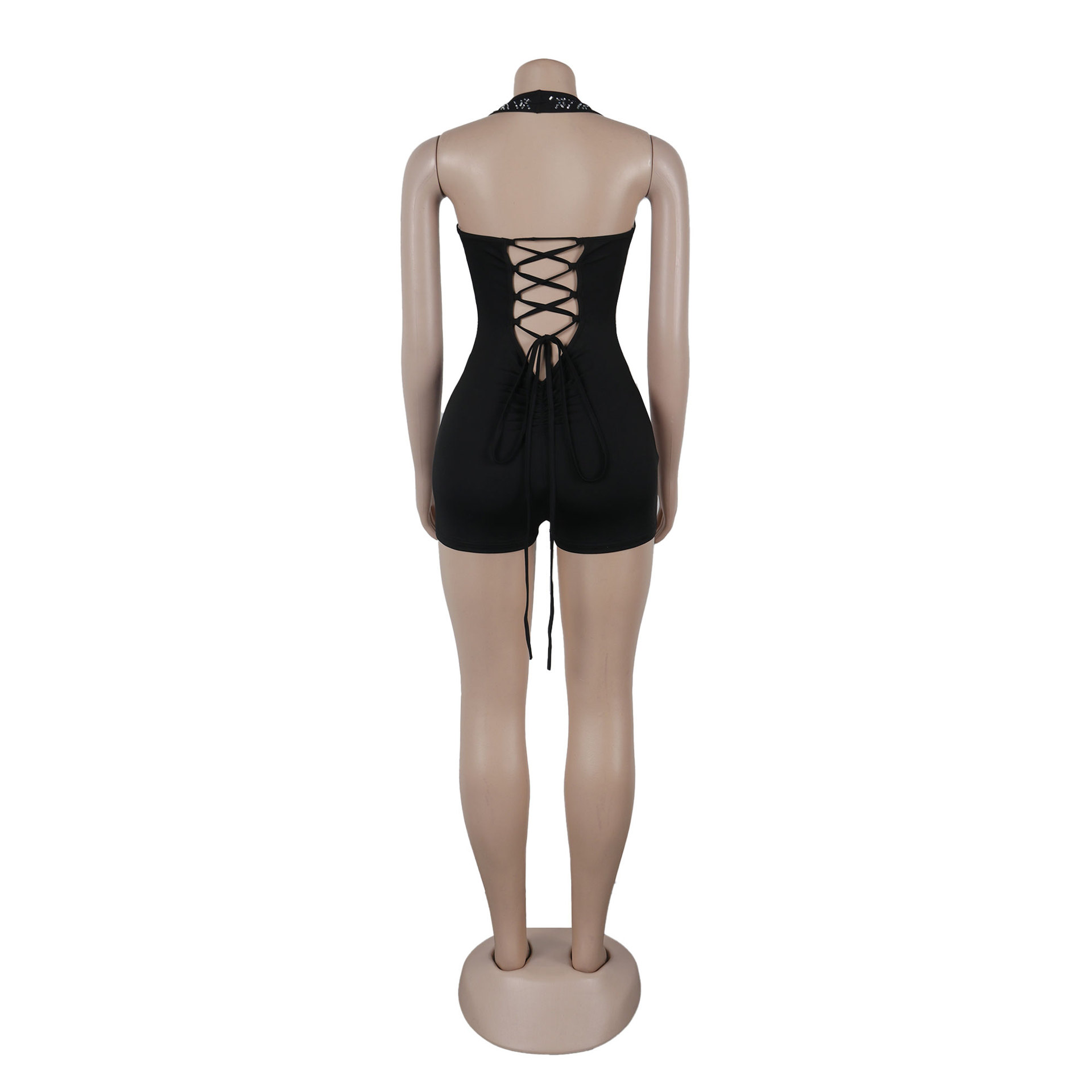 Combinaison short dos nu à bretelles et col licou pour femme avec diamants profonds_voghion.com