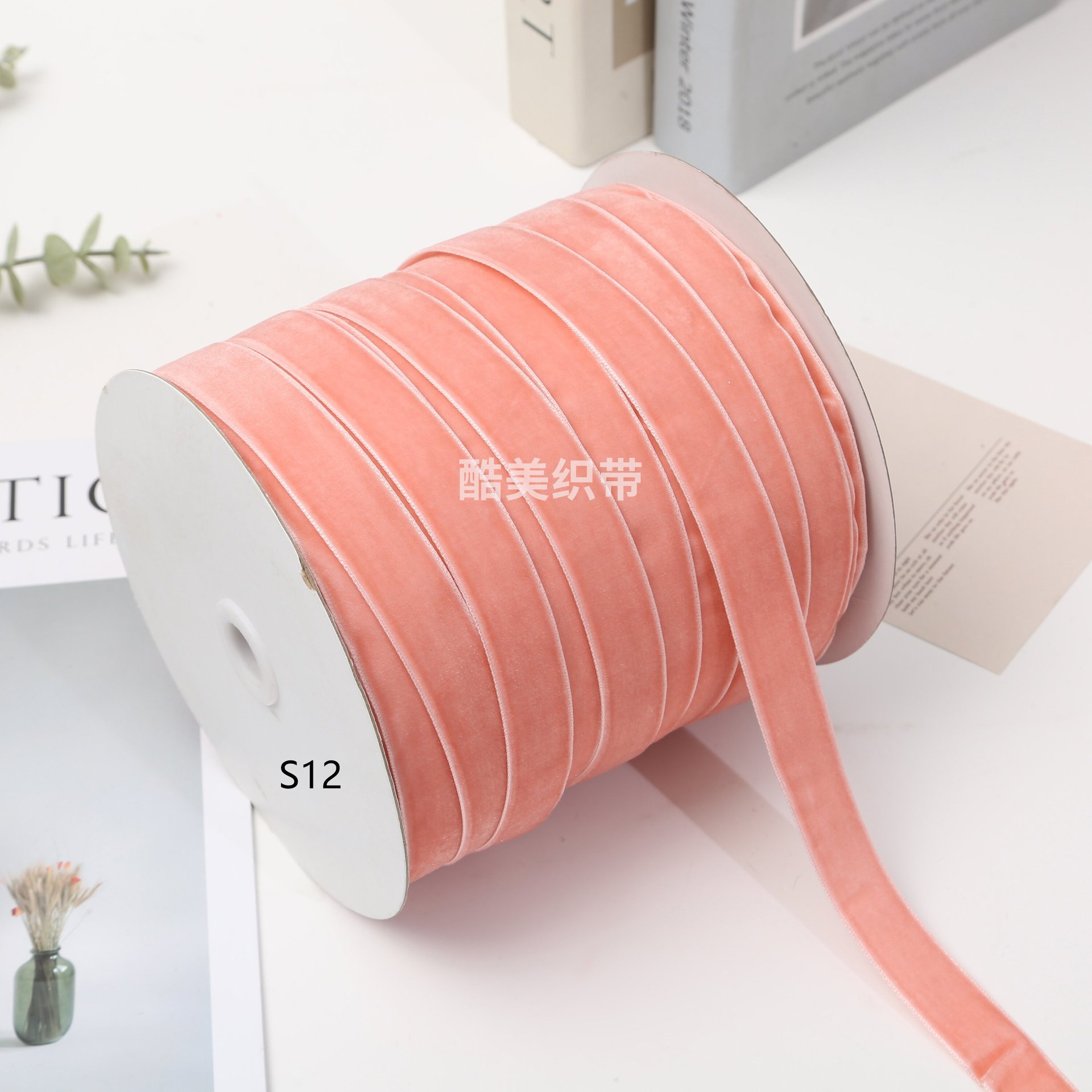 Stock 1.5cm / 2cm / 2.5cm unilateral cinta de terciopelo de terciopelo de color diy arco hecho a mano