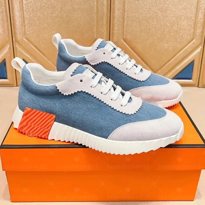 In-Stock New Models of Sports Casual Shoes, Lace-Up Breathable Lightweight Running Shoes, European Style Sneakers for Men In-Stock New Models of Sports Casual Shoes, Lace-Up Breathable Lightweight Running Shoes, European Style Sneakers for Men