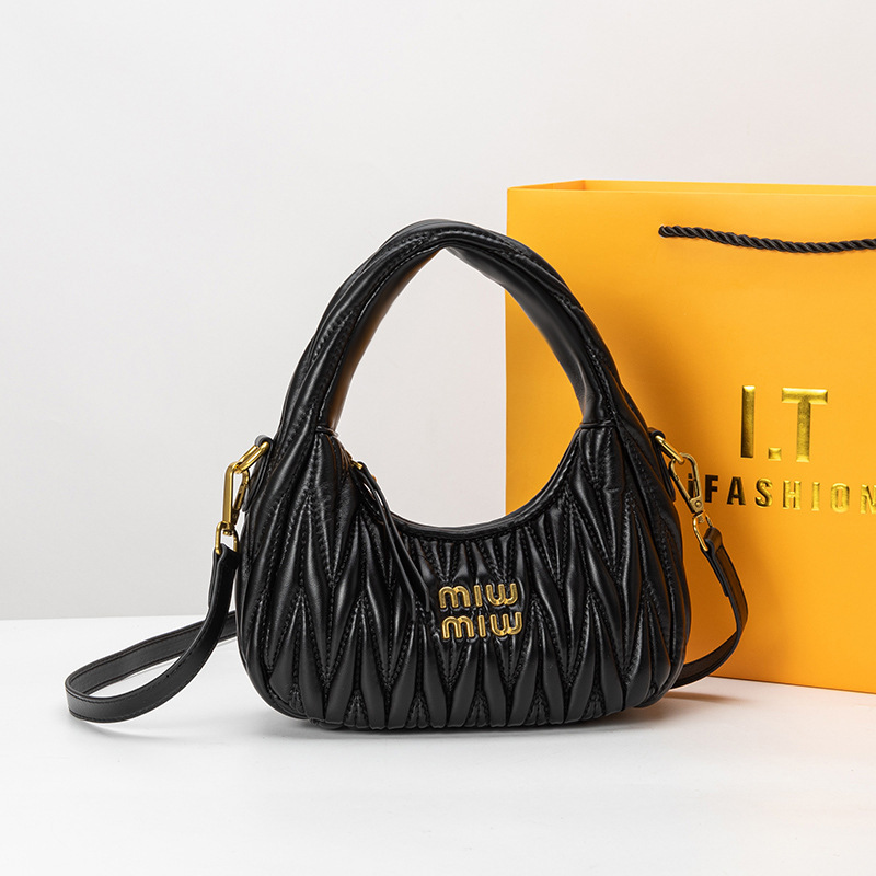 Hong Kong Pleated Crescent Underarm Bag for Women 2026 New High-End Crossbody Bag Handbag Moon Bag Niche Cloud Bag
