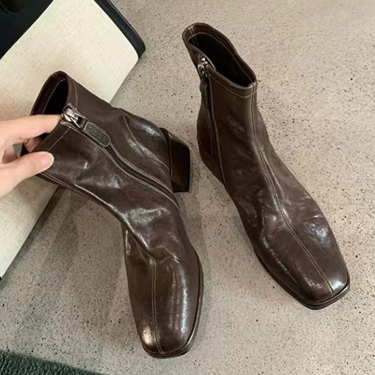 Uva mamá estilo coreano hermana ~ Otoño e Invierno nueva cabeza cuadrada lavada caballo cuero fino botas cortas tacón grueso Martin botas para mujeres