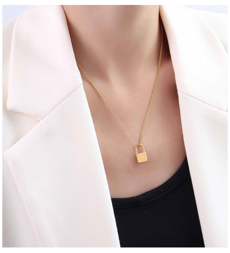Fashion Lock Pendant Necklace Jewelry Titanium Steel 18k Gold Plated display picture 4