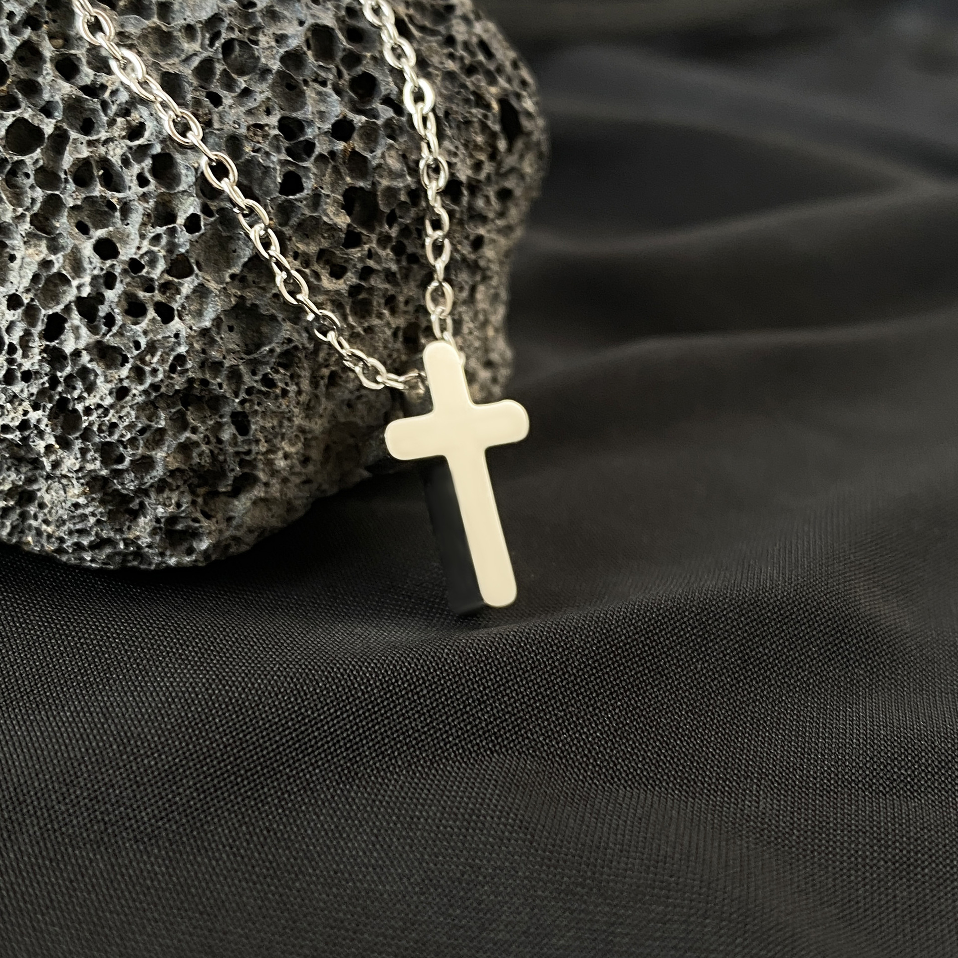 Casual, Daily Occasion Wholesale Jewelry Retro Cross Titanium Steel Pendant Necklace