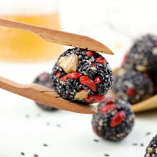 Five black sesame balls 250g red dates, wolfberries, mulberries, walnuts, pastries, snacks, snacks for pregnant women