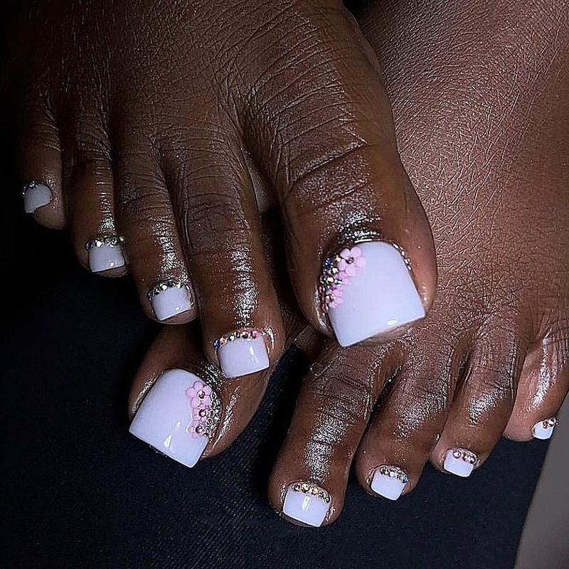 Cross-border pure white short European Square nail classic all-match gentle flower detachable wear nail fake nail nail piece Cross-border pure white short European Square nail classic all-match gentle flower detachable wear nail fake nail nail piece