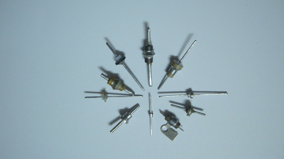 ECK-MA102P穿芯电容馈通滤波器