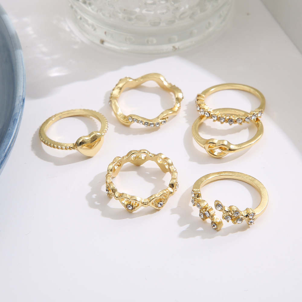 Fashion Gold Alloy Diamond Willow Leaf Love Ring Set