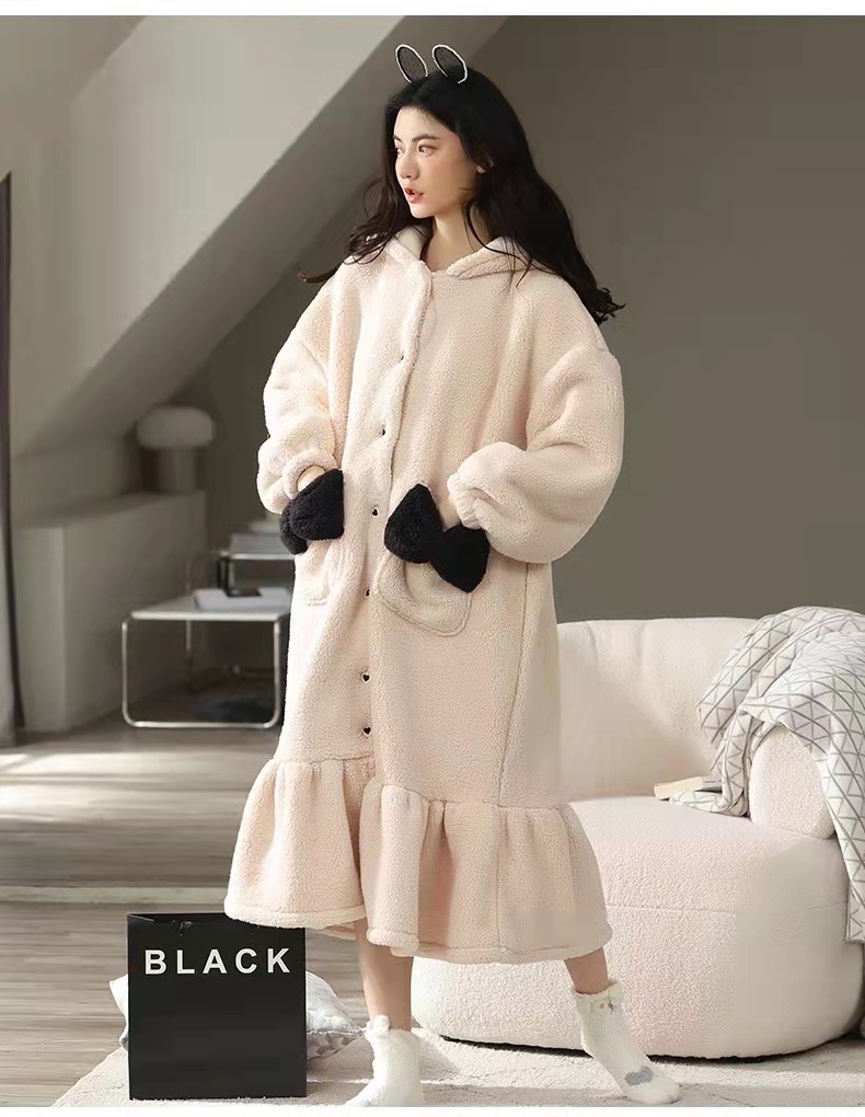 Winter velvet long cute flannel bathrobe with hood with bow
