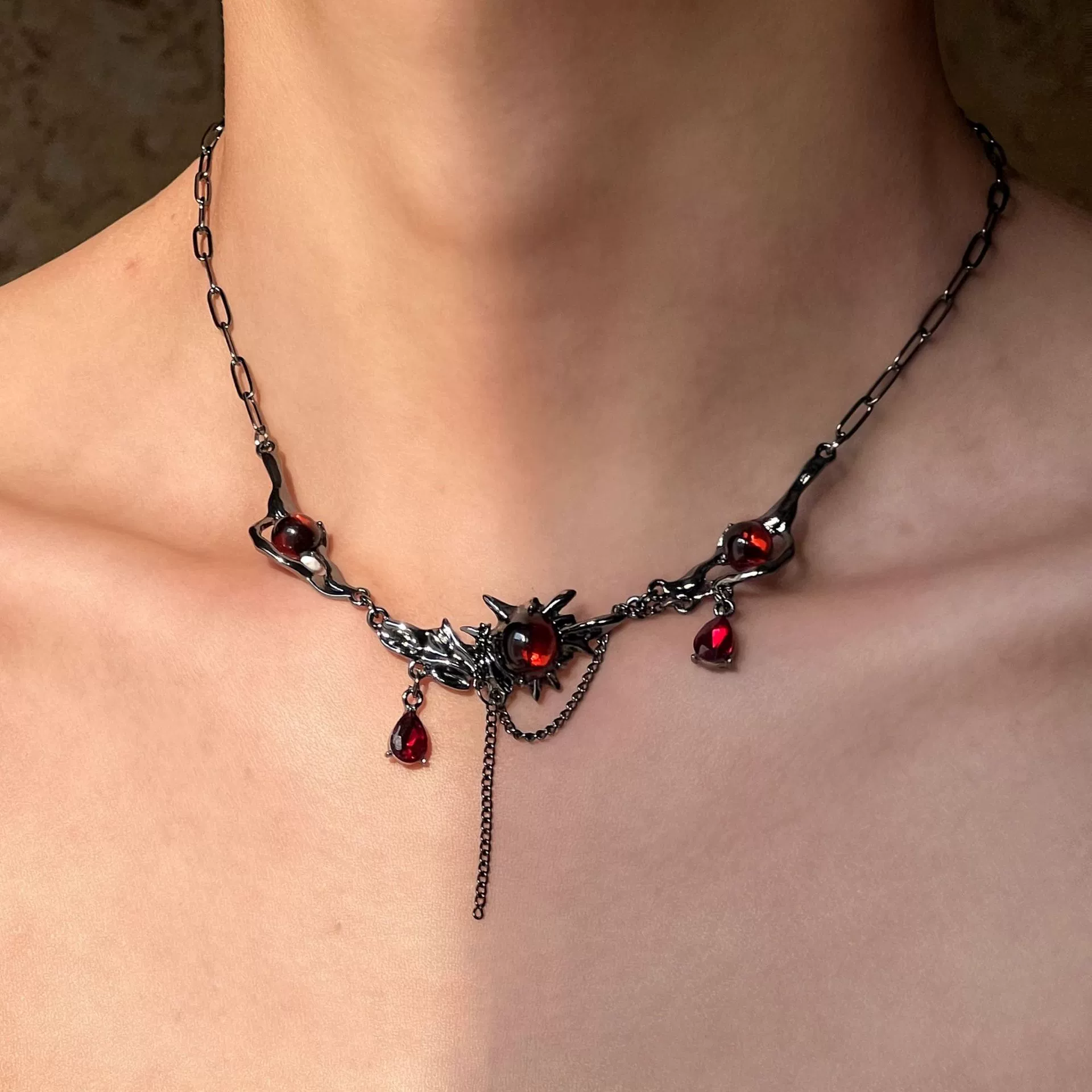 Рубиново-кусталеп pendant?