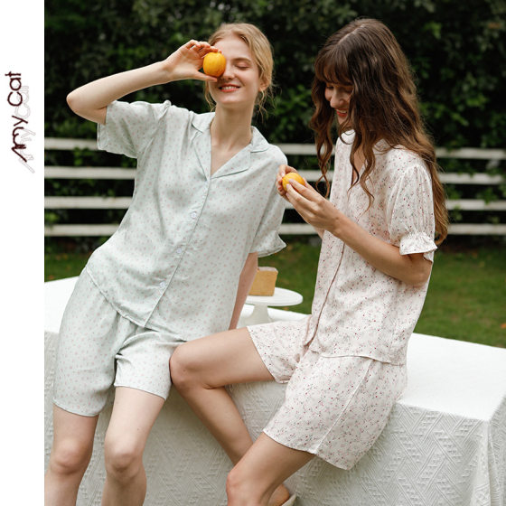 Mi Xi Cat Man Cotton Satin Two-color Printed Pajamas Cute Slim-fit Small Flower Bone Short-sleeved Shorts Pajamas for Women T