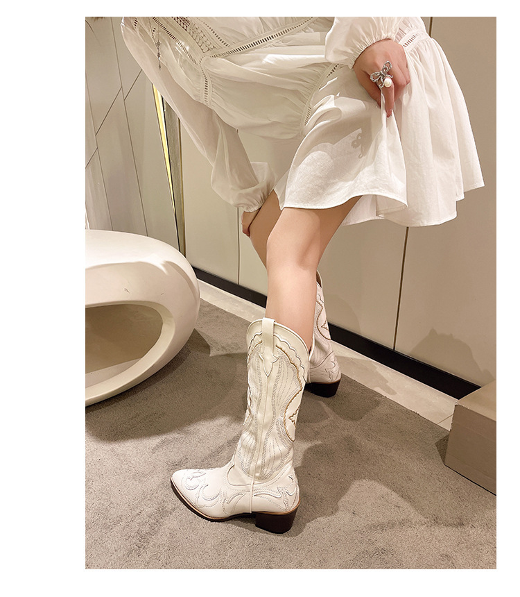 Women's Western Cowboy Boots Vintage Embroidery Pointed Toe Chunky Heel Mid-Calf Riding Boots Light Luxury Fashion Mid Tube Knight Boots_voghion.com