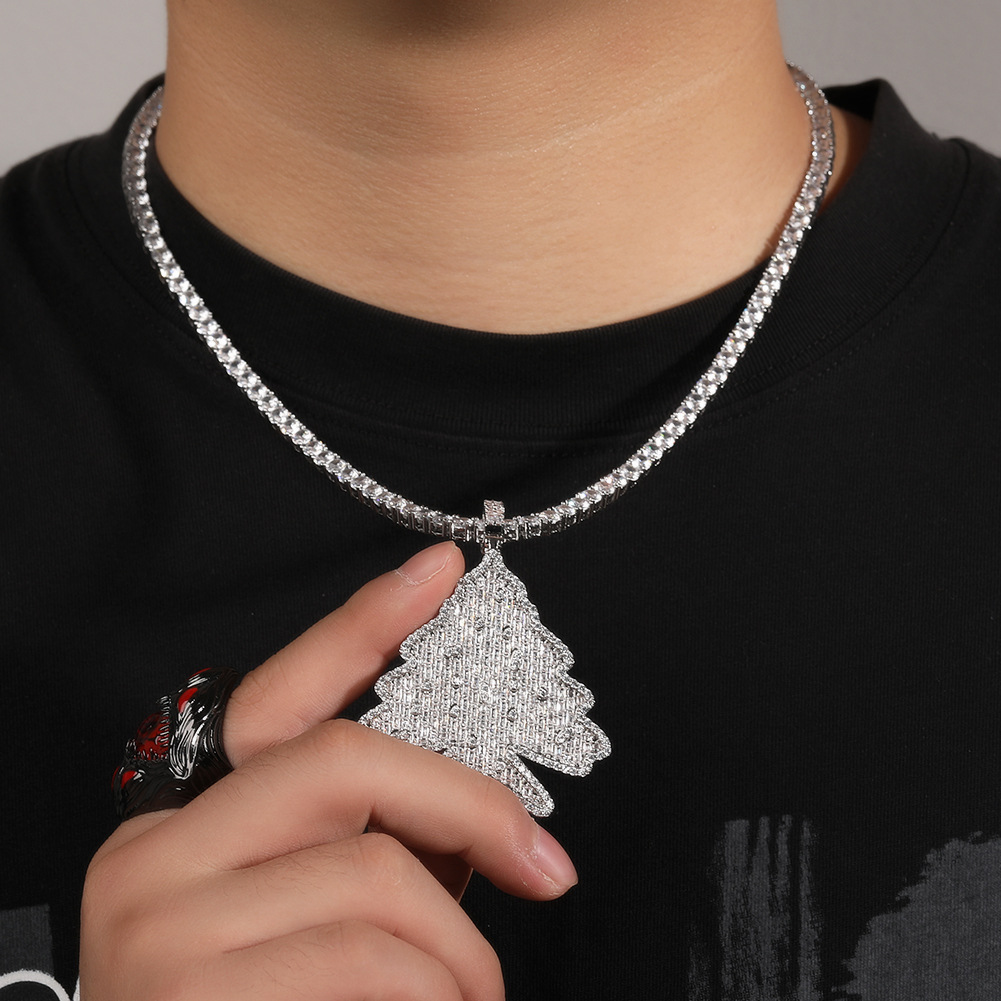 Collana con ciondolo a forma di albero di Natale con zirconi in rame esclusivo Hip Hop Winter, accessori per gioielli dall'atmosfera unica_voghion.com
