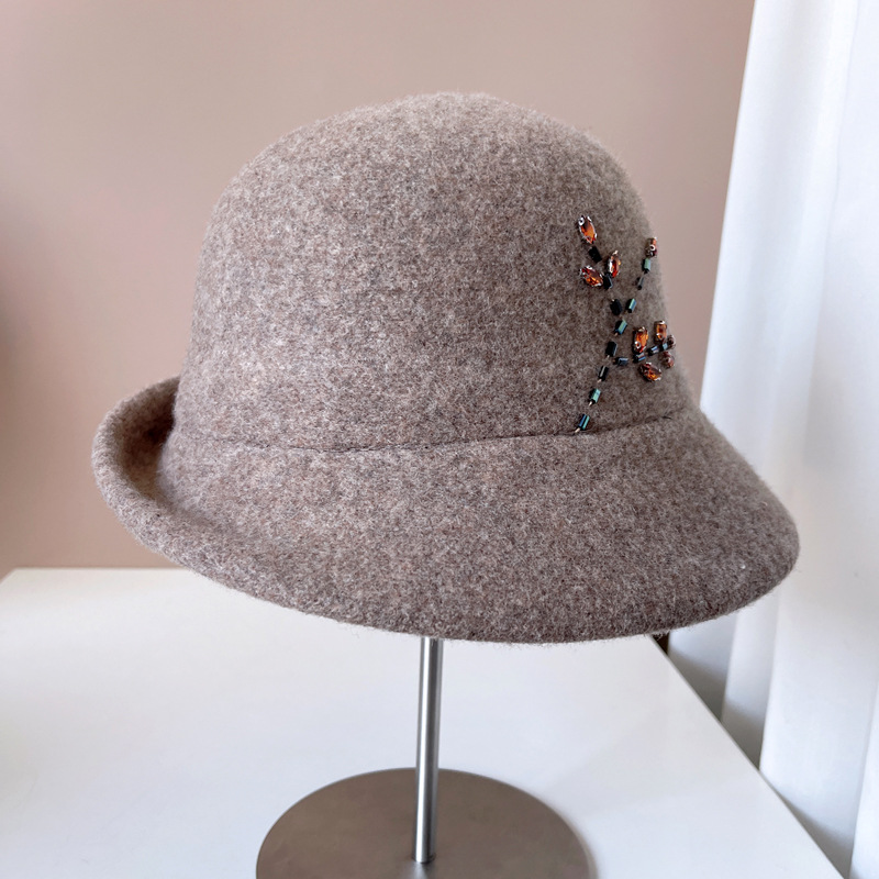 Women's Retro Simple Style Plant Crimping Bucket Hat display picture 7