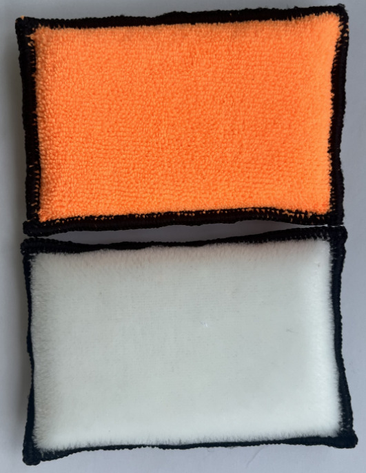 주황색 수건 + 흰색 브러시 천