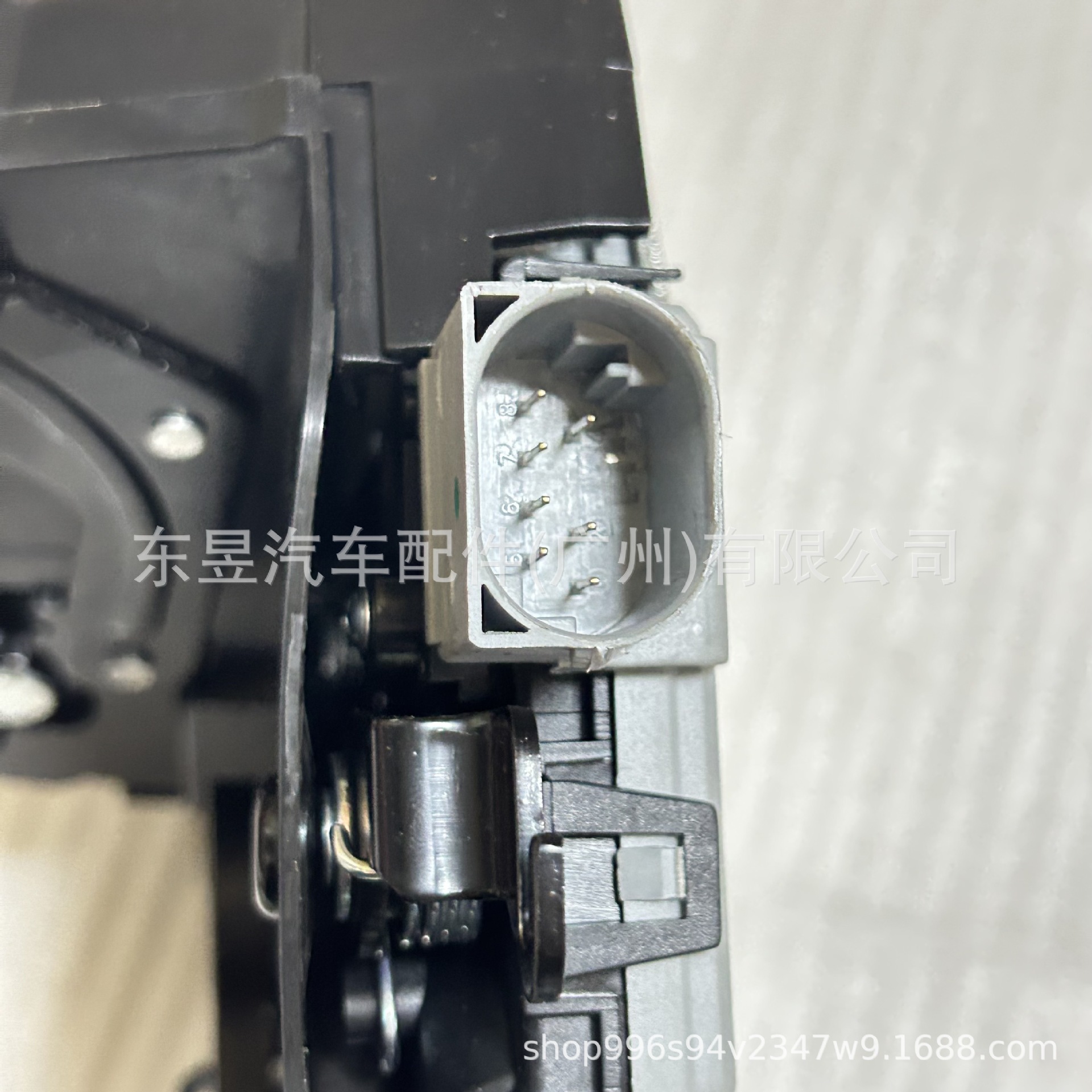 Suitable for BMW E46 325Ci/330Ci/M3 door lock block 51217011247 51217011250