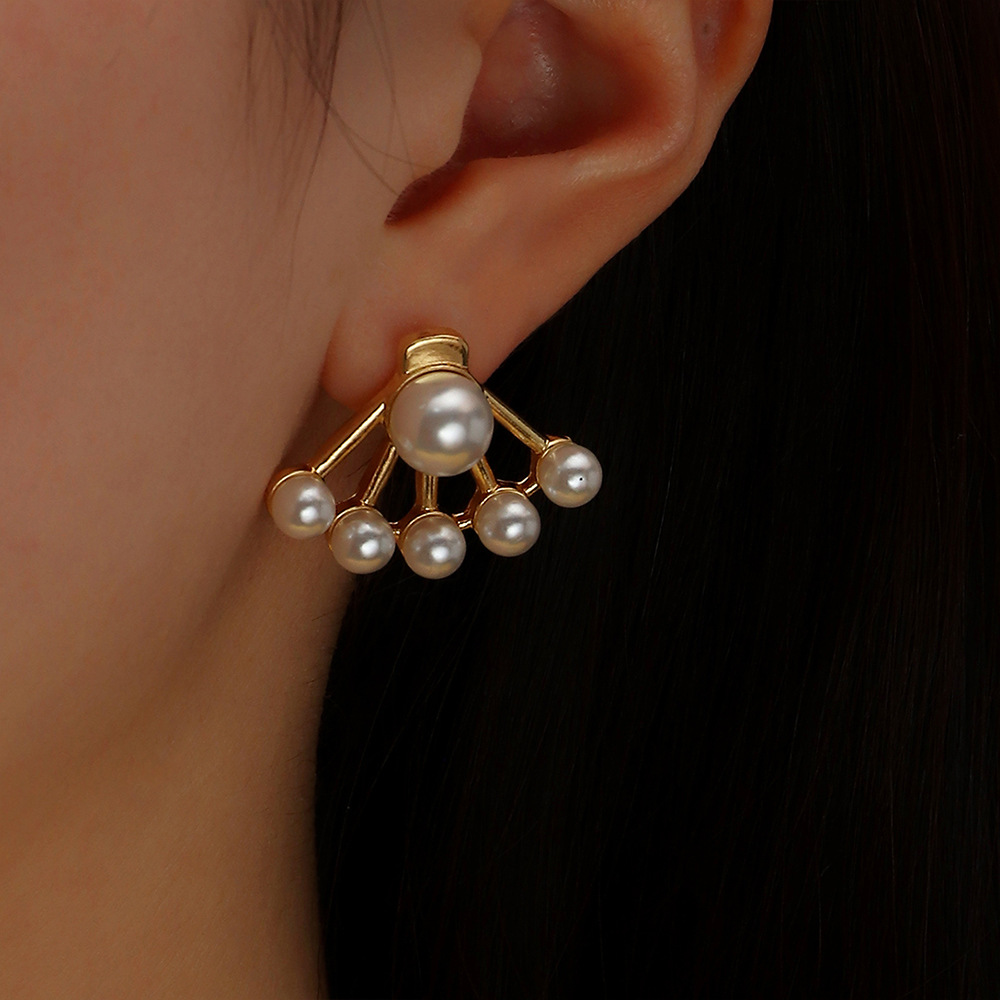 Boucles D&#39;oreilles En Alliage Demi-cercle Simple Perle Incrustée De Mode display picture 1
