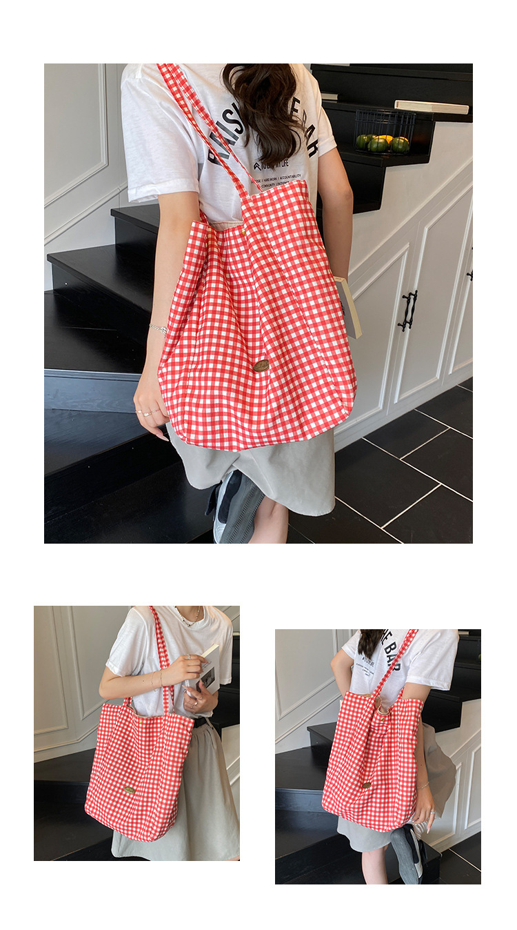ins Korean-style laid-back single-shoulder bag, casual large-capacity black and white checkered tote bag, student commuting backpack for classes undefined
