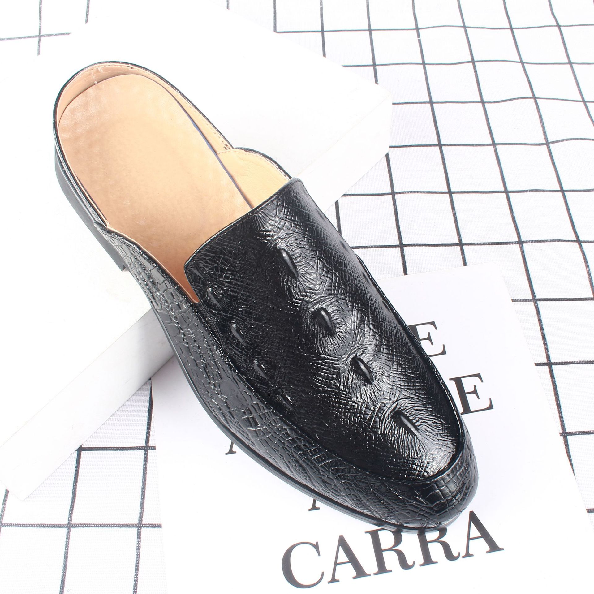 �ļ�͸������Ь�к�������һ�ŵ��������϶���Ь����ʦСƤЬ015