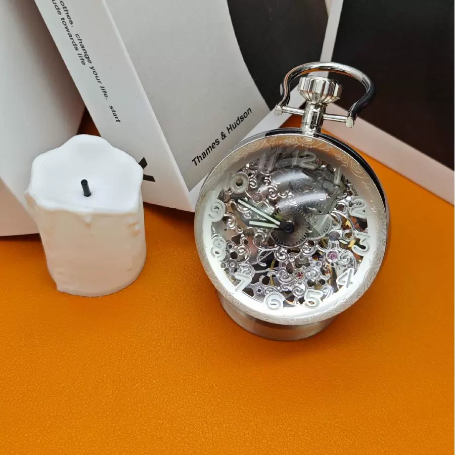 乔东工厂新款自主研发设计时尚机械感钟表摆件大表盘防水