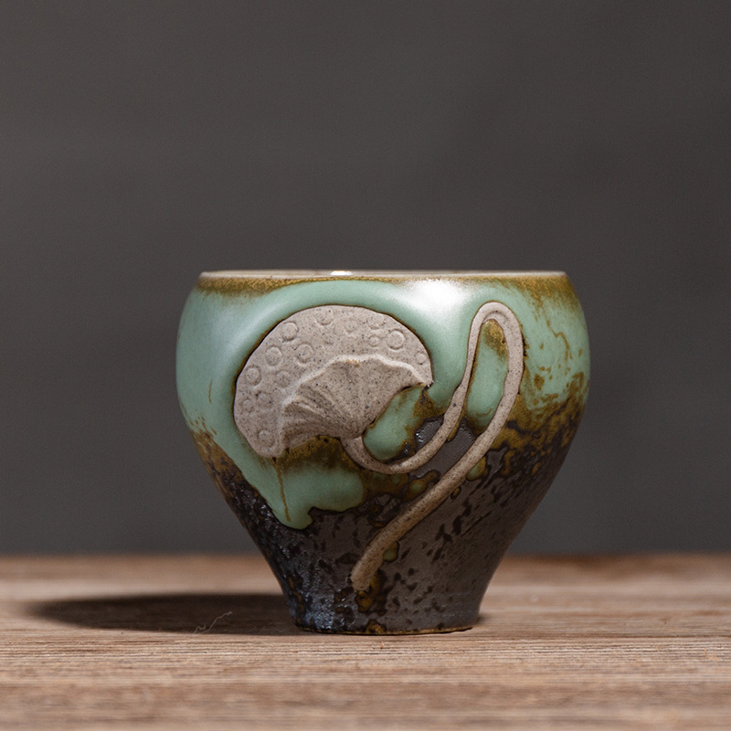 골드없이 다리가 높은 다크 그린 로터스 컵 로터스