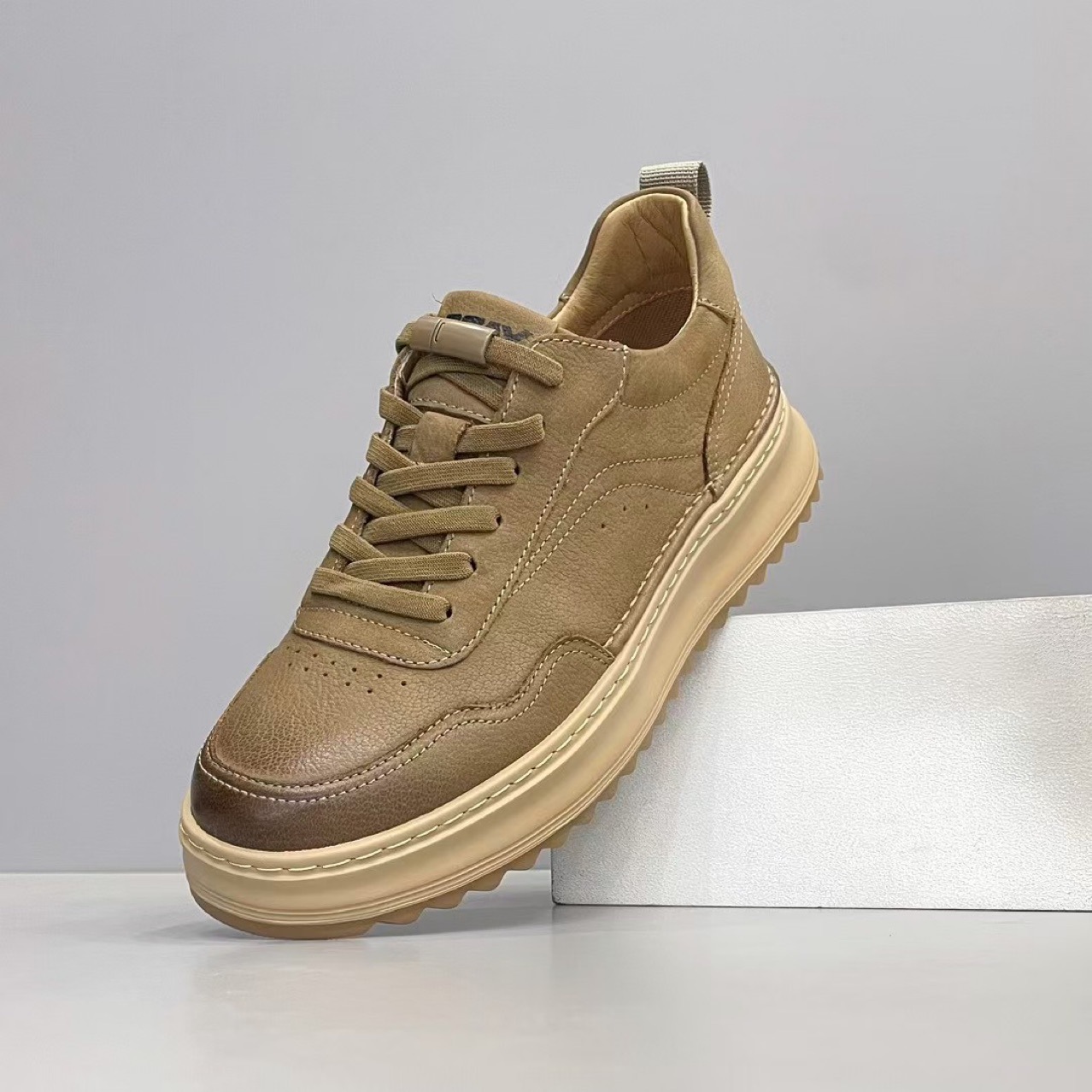 2025秋款真皮透气休闲板鞋男英伦风厚底复古工装皮鞋男士厚底男鞋