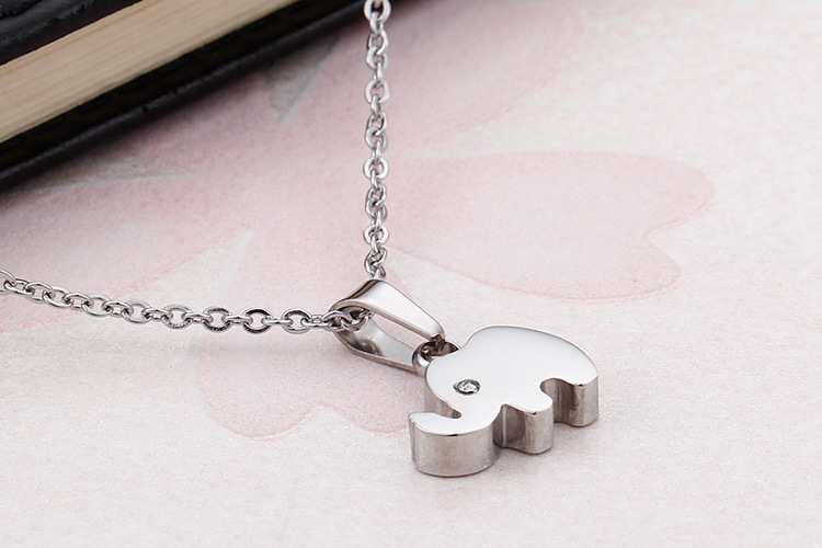 Korea Diamond Fashion Cute Elephant Necklace Clavicle Chain Earring Set