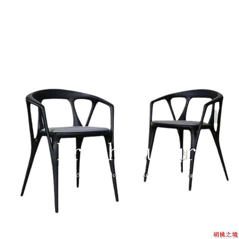 Diseñador minimalista italiano retro silla de comedor de madera maciza moderna minimalista artística creativa mesa de té de madera de cera blanca silla maestro