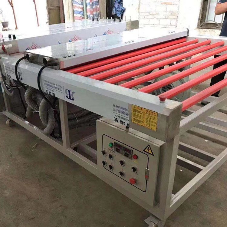 La máquina de limpieza de vidrio es adecuada para la limpieza de vidrio y la máquina de limpieza y secado de vidrio después de la molienda.