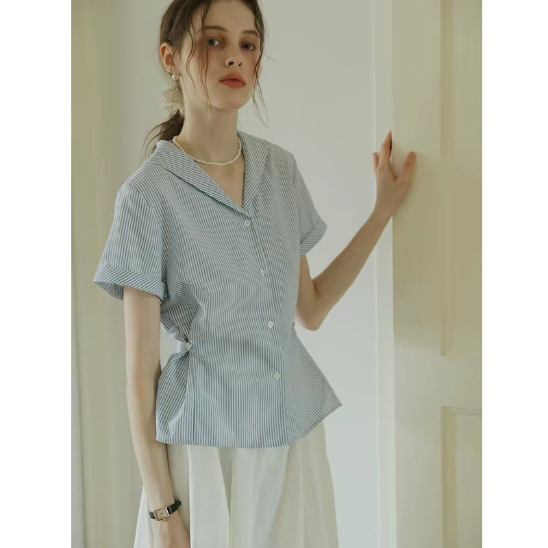 White French-Style Commuter Navy Collar Blue Striped Short-Sleeved Shirt for Women, Summer College Style, Age-Reducing and Slimming Top