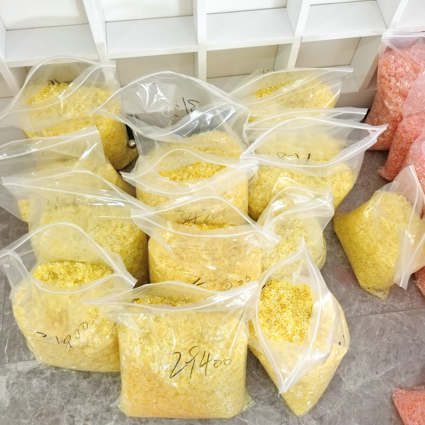 蝴蝶结飘带美甲饰品批发创意设计产业园区设计师设计元素原材料0