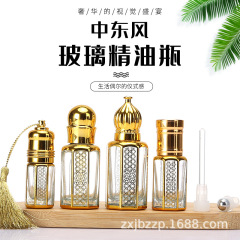 高級ガラスエッセンシャルオイルボトル、化粧品詰め替えボトル、電気メッキの便利なローラーボールサンプルボトル、香水包装空ボトル